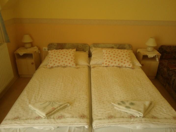 Erika Vendeghaz Hotel Bük Cameră foto
